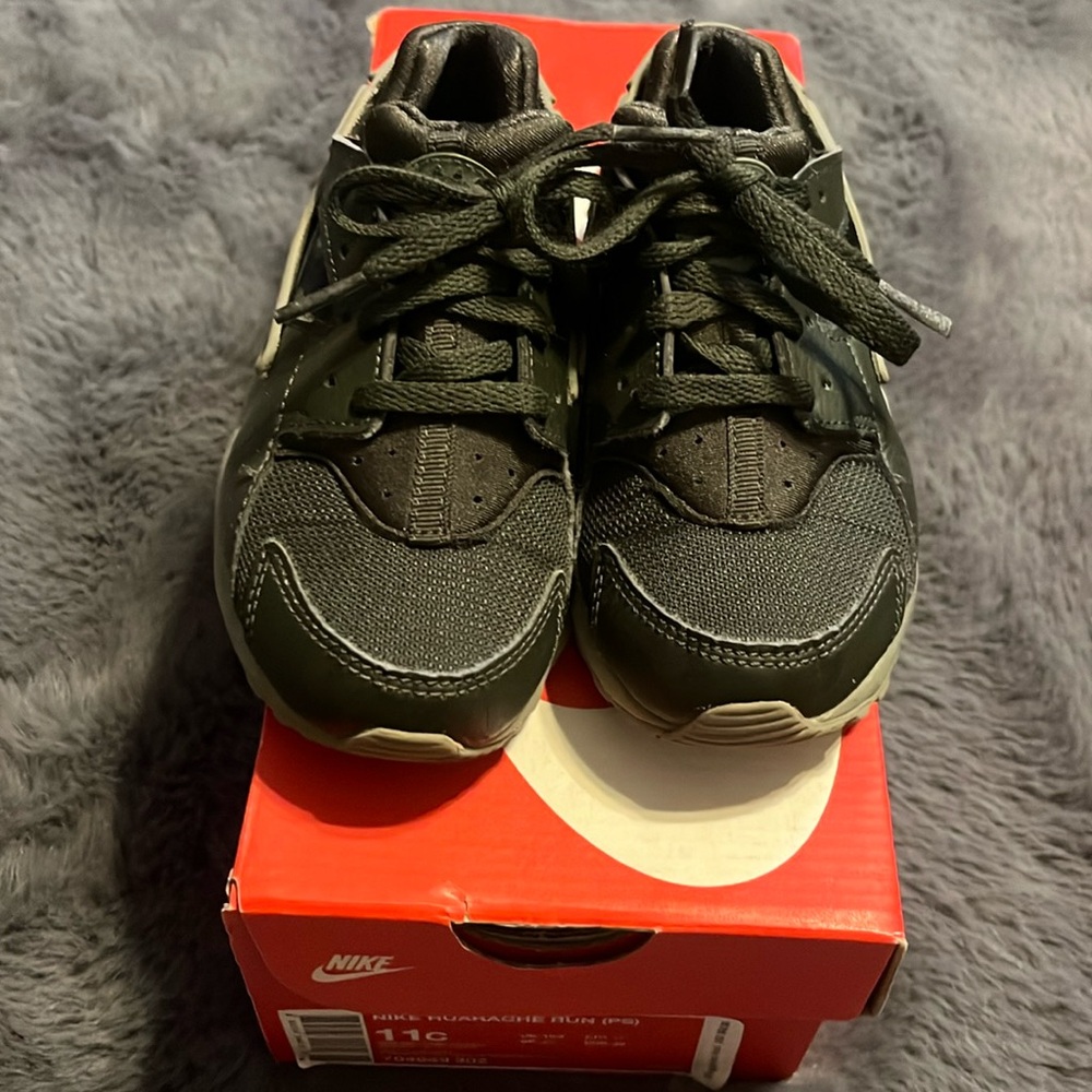 Army green Nike kids huarache run